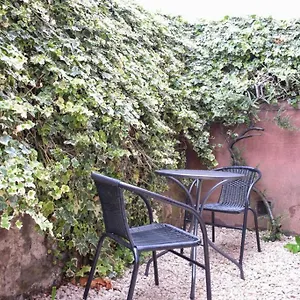 Lovely Sunny 2 Bed Coast Apartment EDI
