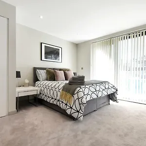 esquire-margil-apartment.brighton-hotels-england.com/